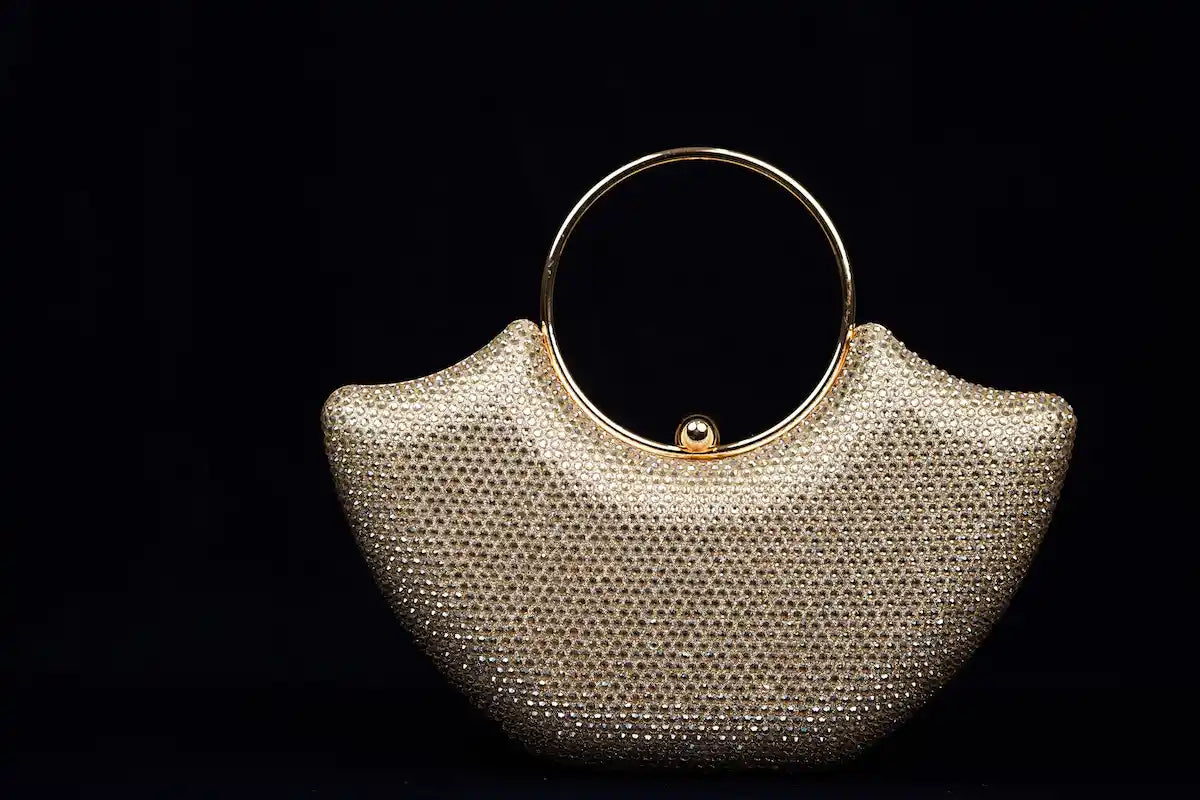 Verdelle blends sculptural grace