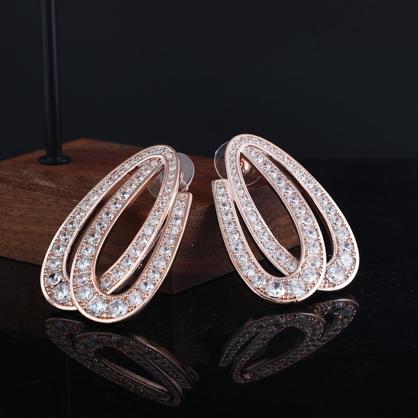 ECLIPSE LOOP EARRINGS