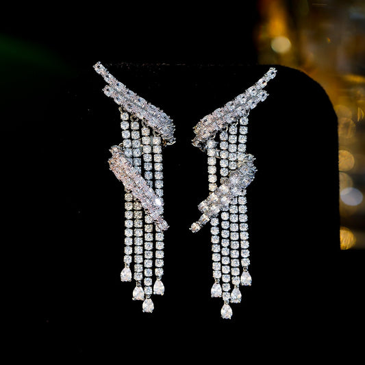 DIAMORA EARRINGS