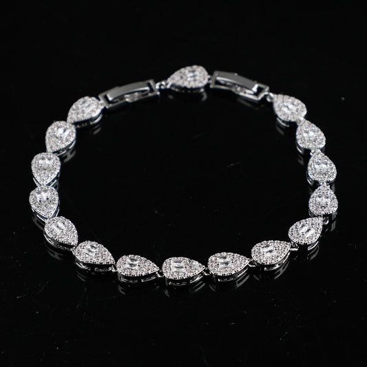 LUSTRE DEWDROP BRACELET