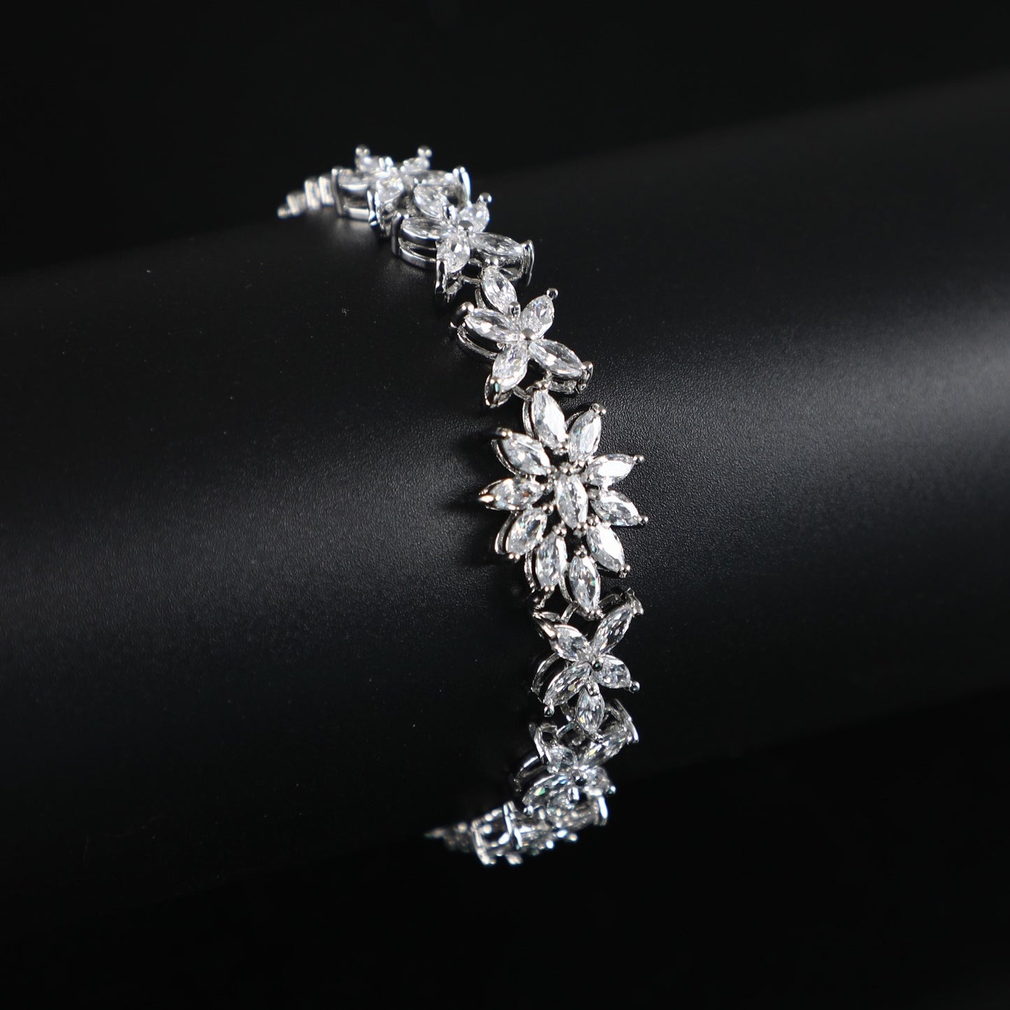 ETERNAL BLOOM BRACELET