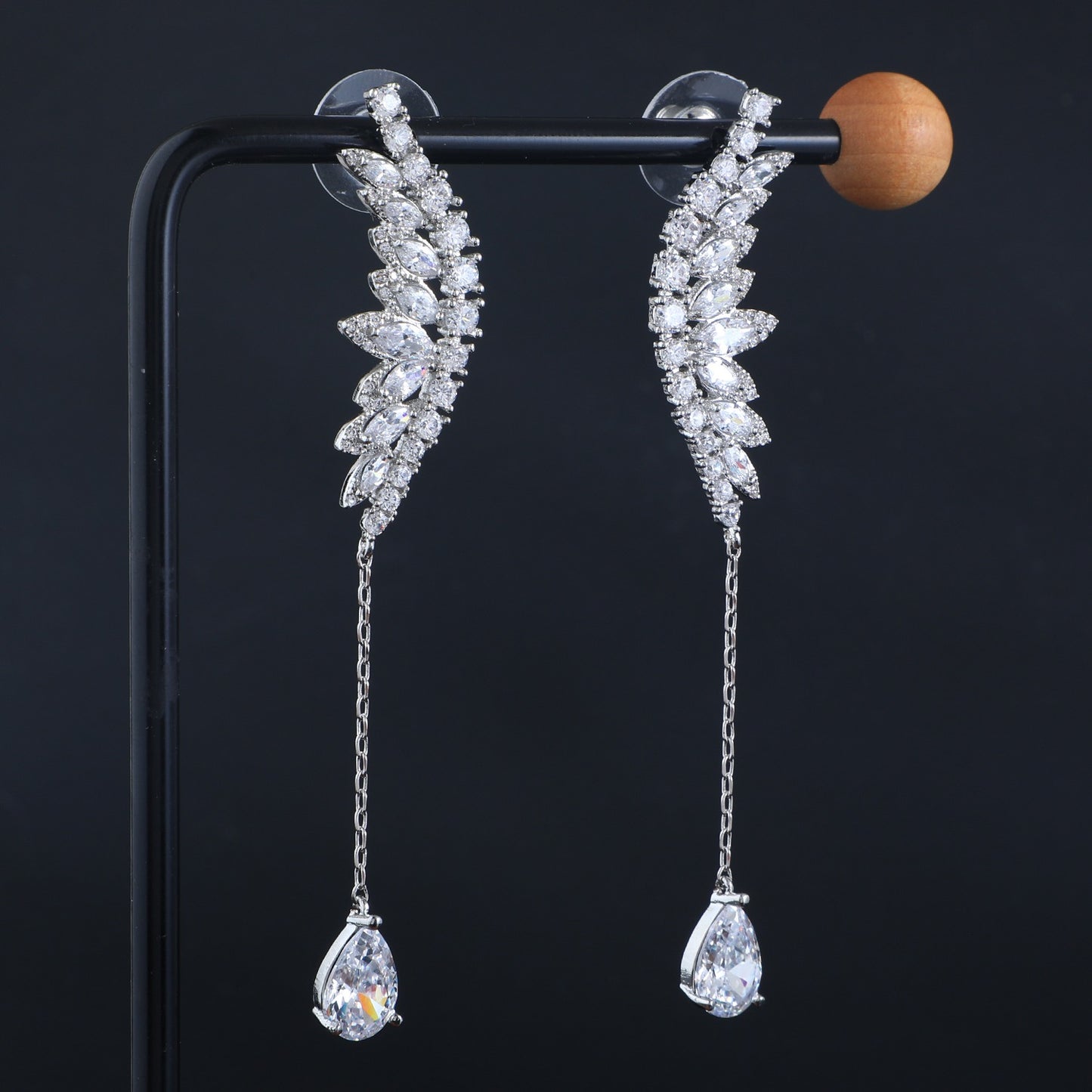 ENCHANTED LEAF DROP EARRINGS
